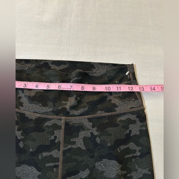 Fabletics Leggings Size S Camouflage Gray Black - Picture 4 of 8